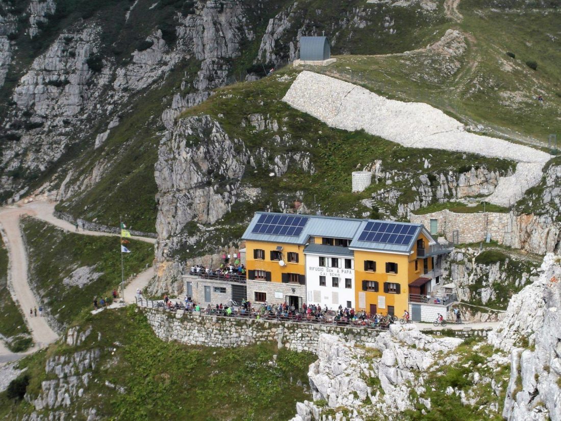 Rifugio_Achille_Papa_1